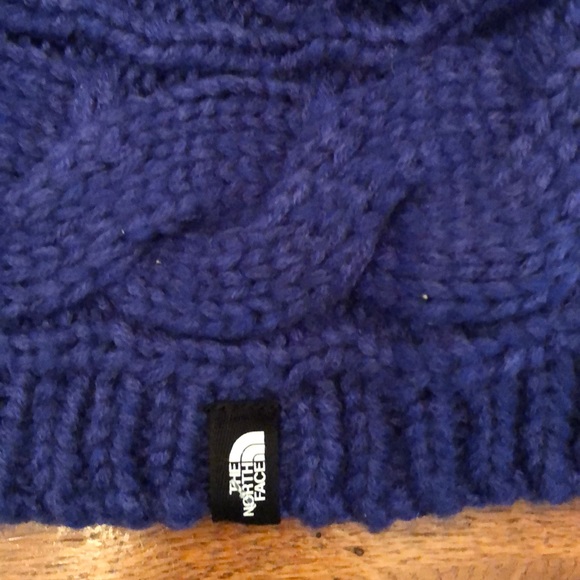 NWT -The North Face Pom Pom Beanie NWT - Picture 2 of 4